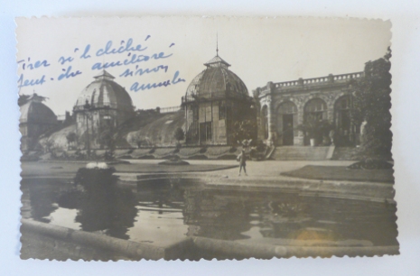 Vue des bassins du parc à la française et des anciennes serres du Thabor avec des annotations, XXe siècle. Archives de Rennes, 350 FI 102_6.